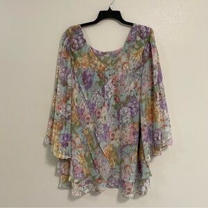 Hot in Hollywood Criss Cross front Blouses Floral Watercolor print Plus Size 2X